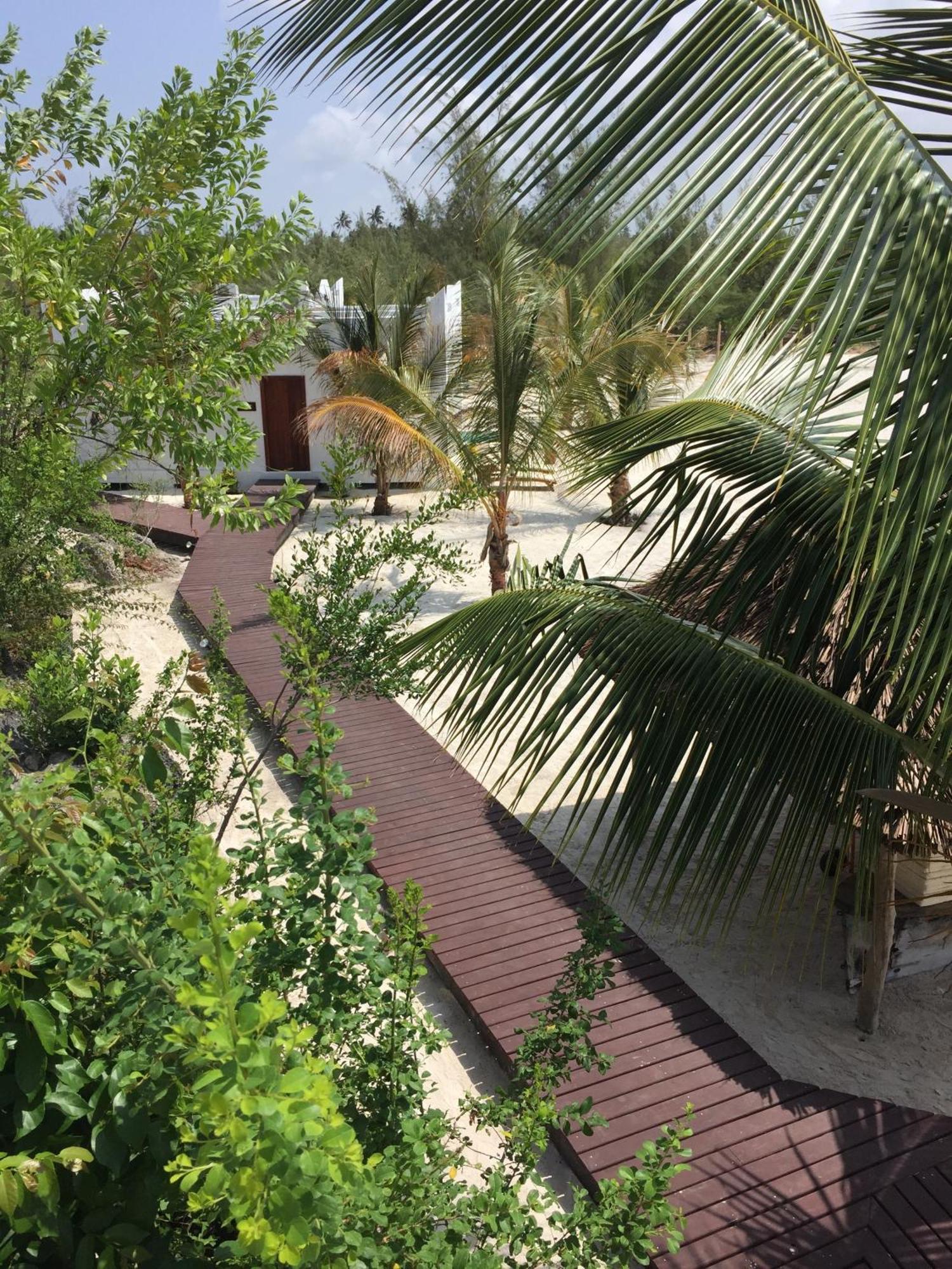 Konokono Beach Resort And Isaraya Luxury Overwater Villas Michamvi Δωμάτιο φωτογραφία